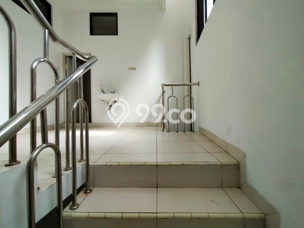 Jual Rumah Modern 3 KT di Glodok, Jakarta Pusat Jual Rumah Modern 3 KT di Glodok, Jakarta Pusat