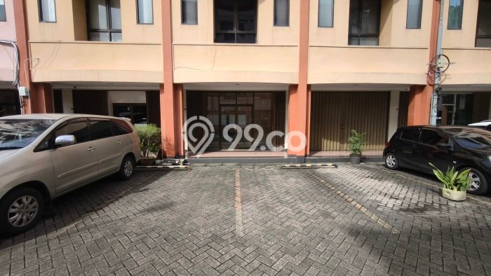 Ruko Bagus Dijual di Kedoya Selatan Jakarta Barat Strategis Cocok untuk Kembangkan Bisnis Ruko Bagus Dijual di Kedoya Selatan Jakarta Barat Strategis Cocok untuk Kembangkan Bisnis