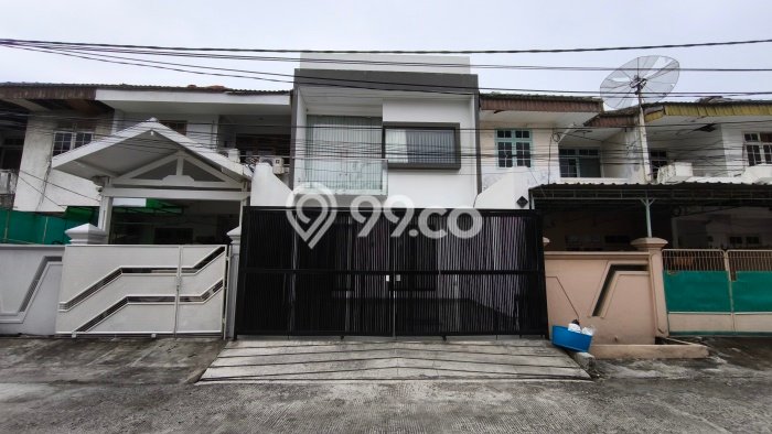 For Sale! Luxury House LT 90m2 Desain Modern di Pluit For Sale! Luxury House LT 90m2 Desain Modern di Pluit