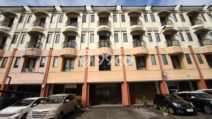 Ruko Bagus Dijual di Kedoya Selatan Jakarta Barat Strategis Cocok untuk Kembangkan Bisnis Ruko Bagus Dijual di Kedoya Selatan Jakarta Barat Strategis Cocok untuk Kembangkan Bisnis