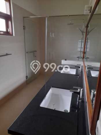 Rumah Elit Modern Siap Huni di Lebak Bulus Jakarta Selatan Rumah Elit Modern Siap Huni di Lebak Bulus Jakarta Selatan