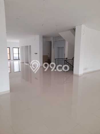 Disewakan Ruko di Kawasan Ramai TB Simatupang Luas 2000m2 Disewakan Ruko di Kawasan Ramai TB Simatupang Luas 2000m2
