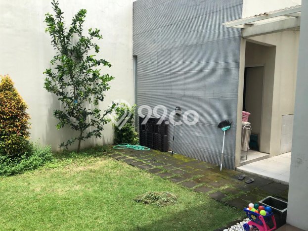 Dijual Rumah Premium dengan Fasilitas Sekitar Komplit di Wiyung, Surabaya Dijual Rumah Premium dengan Fasilitas Sekitar Komplit di Wiyung, Surabaya