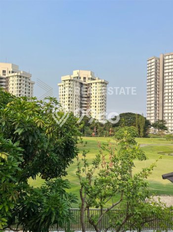 Rumah Luxury Modern Tanpa Renovasi di Graha Surabaya Rumah Luxury Modern Tanpa Renovasi di Graha Surabaya