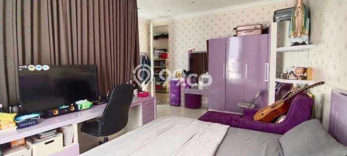 For Sale! Luxury House LT 160m2 Desain Modern di Pakuwon City For Sale! Luxury House LT 160m2 Desain Modern di Pakuwon City