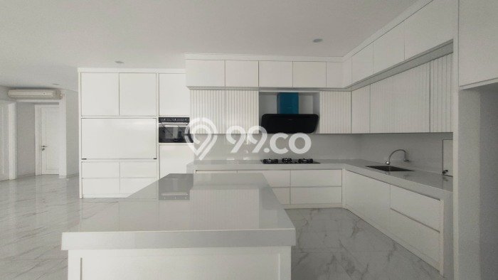 Dijual Rumah Luas Megah Dengan View Eksklusif di Pakuwon CIty, Surabaya Dijual Rumah Luas Megah Dengan View Eksklusif di Pakuwon CIty, Surabaya