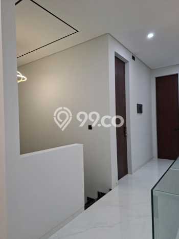 Rumah kawasan Kedung Baruk, Surabaya, Luas 200m2m² LB 300m2m² Rumah kawasan Kedung Baruk, Surabaya, Luas 200m2m² LB 300m2m²