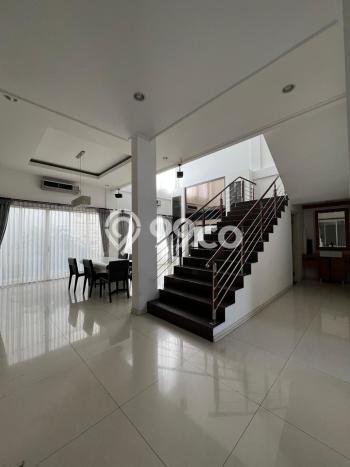 For Sale Rumah Mewah Exclusive di Sukolilo, Surabaya For Sale Rumah Mewah Exclusive di Sukolilo, Surabaya