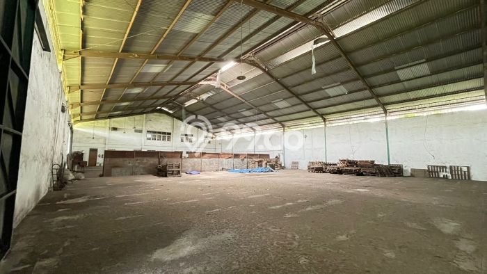 Area Ramai! Gudang Dijual di Driyorejo untuk Bisnis Luas Bangunan 1104m2 Area Ramai! Gudang Dijual di Driyorejo untuk Bisnis Luas Bangunan 1104m2