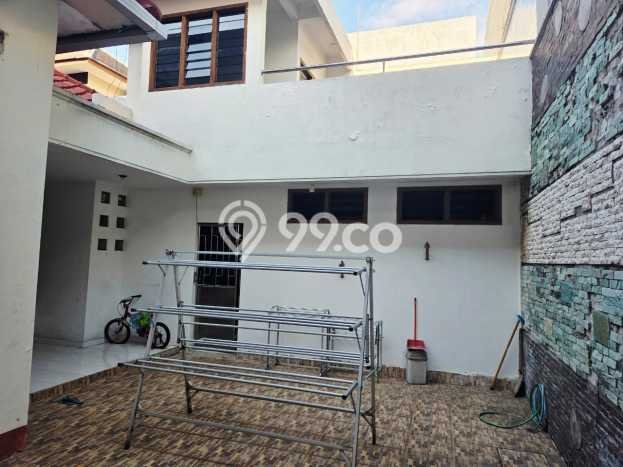 Ready to Use! Premium House LT 300m2 Desain Elegan di kertajaya Ready to Use! Premium House LT 300m2 Desain Elegan di kertajaya