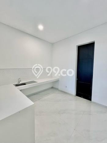 Rumah Terawat 4 KT 3 KM di , Surabaya Rumah Terawat 4 KT 3 KM di , Surabaya