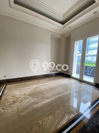 Jual Rumah Mewah Elegan Dengan View Cantik di Citraland, Surabaya Jual Rumah Mewah Elegan Dengan View Cantik di Citraland, Surabaya