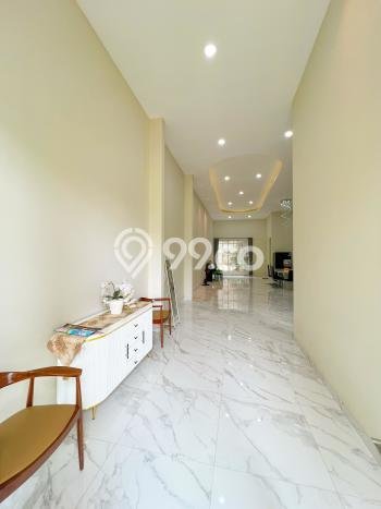 Hunian Mewah LB 600m2 Siap Pakai Desain Elegan di Citraland, Surabaya Hunian Mewah LB 600m2 Siap Pakai Desain Elegan di Citraland, Surabaya