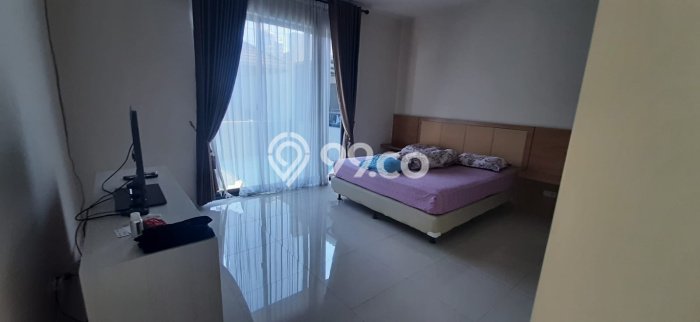 Rumah kawasan Lakarsantri, Surabaya, LT 200m2m² Bangunan 260m2m² Rumah kawasan Lakarsantri, Surabaya, LT 200m2m² Bangunan 260m2m²