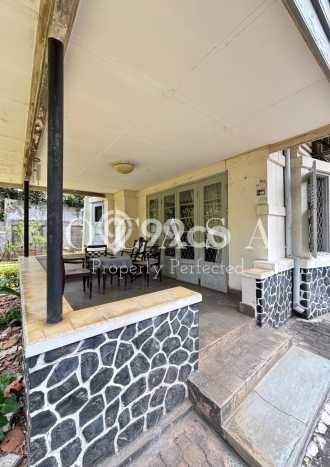 Hunian Mewah LB 322m2 Siap Pakai Desain Elegan di Menteng, Jakarta Pusat Hunian Mewah LB 322m2 Siap Pakai Desain Elegan di Menteng, Jakarta Pusat