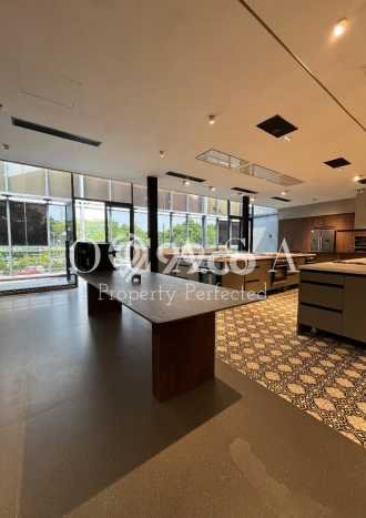 Dijual! Komersial di Slipi Jakarta Barat LT 534m2 / LB 665m2 Kawasan Strategis Dijual! Komersial di Slipi Jakarta Barat LT 534m2 / LB 665m2 Kawasan Strategis