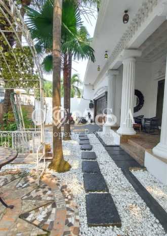 Dijual Rumah Elit Exclusive di Menteng, Jakarta Pusat Dijual Rumah Elit Exclusive di Menteng, Jakarta Pusat