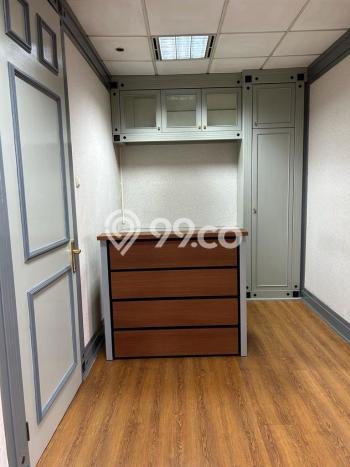Area Strategis! Disewakan Kantor Lokasi Kebayoran Baru, Jakarta Selatan Cocok untuk Bisnis Area Strategis! Disewakan Kantor Lokasi Kebayoran Baru, Jakarta Selatan Cocok untuk Bisnis