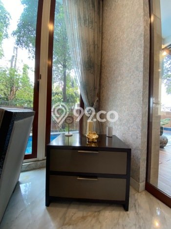Siap Huni Hunian Elit 4 Kamar di Kebayoran Baru Dekat ke Mana Pun Siap Huni Hunian Elit 4 Kamar di Kebayoran Baru Dekat ke Mana Pun