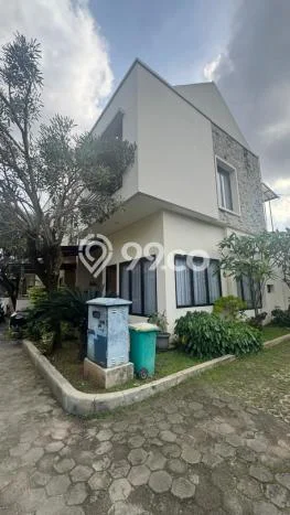 Rumah Minimalis 2 KT di Lebak Bulus Jakarta Selatan Full Furnished Rumah Minimalis 2 KT di Lebak Bulus Jakarta Selatan Full Furnished