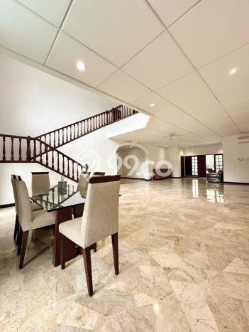 Disewakan Cepat Rumah Kondisi Baik di Kawasan Kebayoran Lama, Jakarta Selatan Disewakan Cepat Rumah Kondisi Baik di Kawasan Kebayoran Lama, Jakarta Selatan