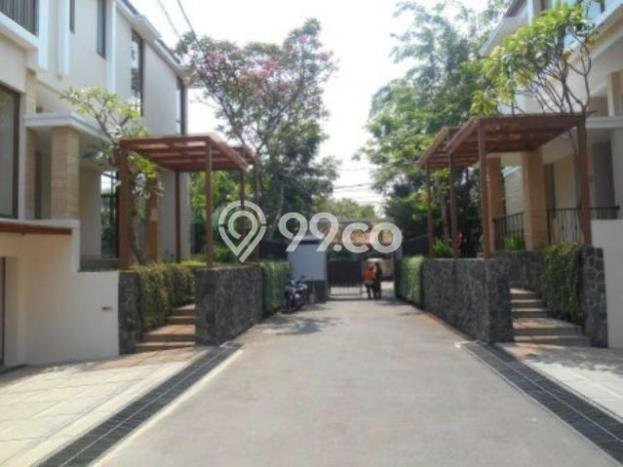 Disewakan Rumah Murah di Ampera Jakarta Selatan dengan 4 Kamar Tidur Disewakan Rumah Murah di Ampera Jakarta Selatan dengan 4 Kamar Tidur