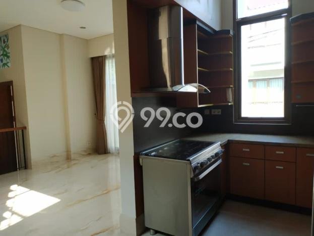 Disewakan Rumah Murah di Ampera Jakarta Selatan dengan 4 Kamar Tidur Disewakan Rumah Murah di Ampera Jakarta Selatan dengan 4 Kamar Tidur