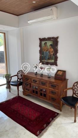 Siap Huni Rumah Mewah 6 Kamar di Mampang Prapatan Dekat ke Mana Saja Siap Huni Rumah Mewah 6 Kamar di Mampang Prapatan Dekat ke Mana Saja