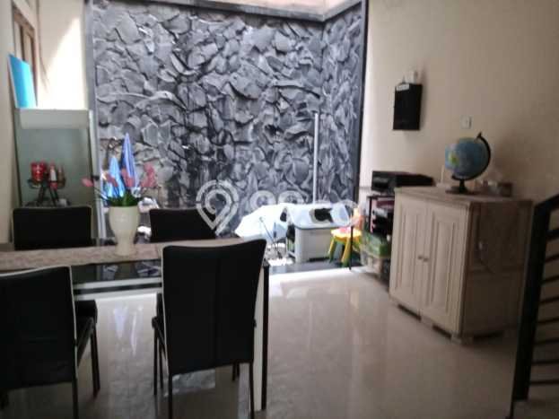 Dijual Hunian Rumah Terawat 3 KT di Pondok Kelapa, Jakarta Timur Dijual Hunian Rumah Terawat 3 KT di Pondok Kelapa, Jakarta Timur