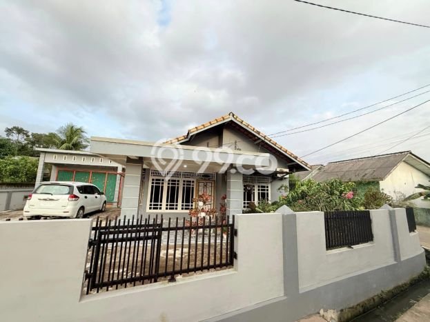 Rumah Strategis Modern Lb 140m2 di Kalidoni, Palembang Rumah Strategis Modern Lb 140m2 di Kalidoni, Palembang
