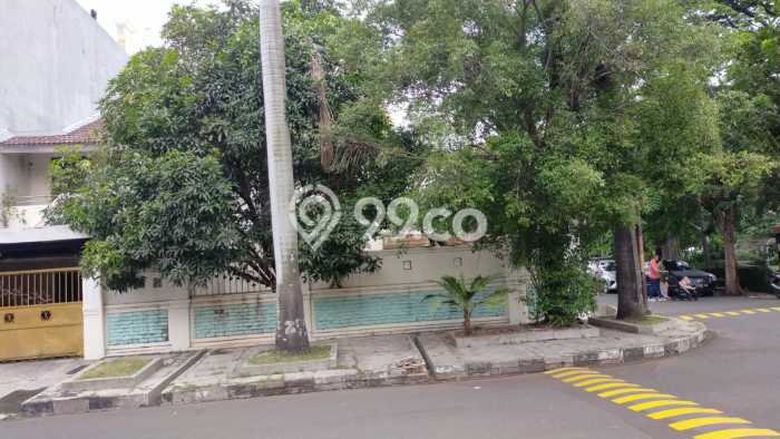 Siap Huni Rumah Mewah 4 Kamar di Kelapa Gading Dekat ke Mana Pun Siap Huni Rumah Mewah 4 Kamar di Kelapa Gading Dekat ke Mana Pun