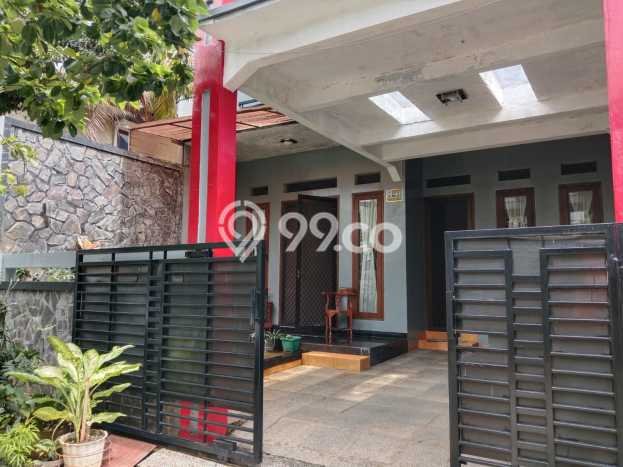 Dijual Hunian Rumah Terawat 3 KT di Pondok Kelapa, Jakarta Timur Dijual Hunian Rumah Terawat 3 KT di Pondok Kelapa, Jakarta Timur
