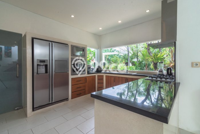 Vila di , Ukuran 700m2m², Area Strategis untuk usaha Vila di , Ukuran 700m2m², Area Strategis untuk usaha