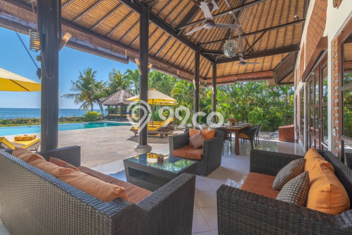 B18 Villa Tepi Pantai Dengan 4 Kamar Tidur di Lovina, Buleleng, Bali Utara B18 Villa Tepi Pantai Dengan 4 Kamar Tidur di Lovina, Buleleng, Bali Utara