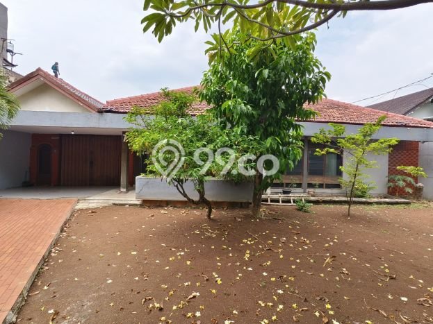Hunian Eksklusif Siap Huni LT 675m2 di Jatinegara, Jakarta Timur Hunian Eksklusif Siap Huni LT 675m2 di Jatinegara, Jakarta Timur