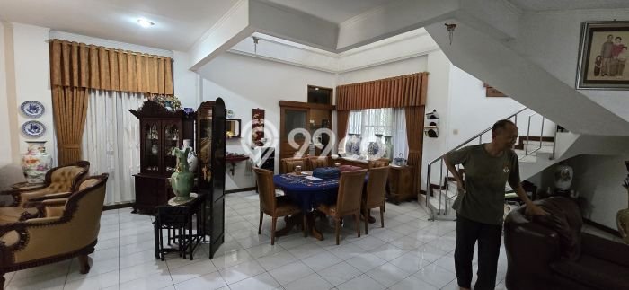 Dijual Rumah Premium dengan Fasilitas Sekitar Komplit di Kramat Jati, Jakarta Timur Dijual Rumah Premium dengan Fasilitas Sekitar Komplit di Kramat Jati, Jakarta Timur