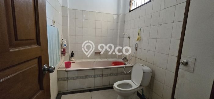 Dijual Rumah Premium dengan Fasilitas Sekitar Komplit di Kramat Jati, Jakarta Timur Dijual Rumah Premium dengan Fasilitas Sekitar Komplit di Kramat Jati, Jakarta Timur