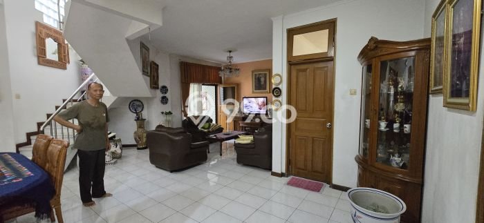 Dijual Rumah Premium dengan Fasilitas Sekitar Komplit di Kramat Jati, Jakarta Timur Dijual Rumah Premium dengan Fasilitas Sekitar Komplit di Kramat Jati, Jakarta Timur
