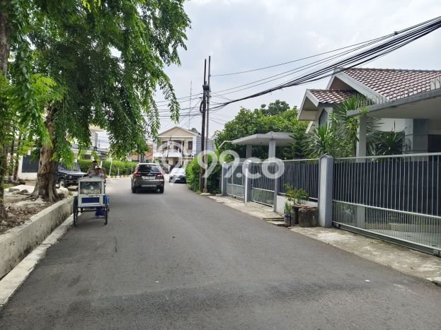 Hunian Eksklusif Siap Huni LT 675m2 di Jatinegara, Jakarta Timur Hunian Eksklusif Siap Huni LT 675m2 di Jatinegara, Jakarta Timur