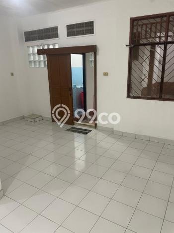 Dijual Hunian Rumah Terawat 5 Kamar di Jatibening, Bekasi Dijual Hunian Rumah Terawat 5 Kamar di Jatibening, Bekasi