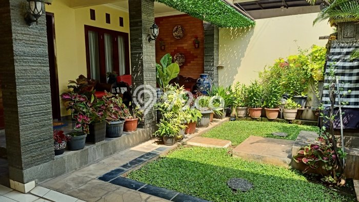 Disewakan! Rumah 4 Kamar Tidur &
4 Kamar Mandi di Galaxy, Bekasi Disewakan! Rumah 4 Kamar Tidur &
4 Kamar Mandi di Galaxy, Bekasi