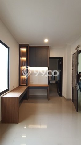 Siap Huni Hunian Elit 4 Kamar di Kelapa Gading Dekat ke Mana Saja Siap Huni Hunian Elit 4 Kamar di Kelapa Gading Dekat ke Mana Saja
