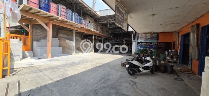 Komersial Area Premium di Cibitung, Luas 400m2m², Jalan Utama Komersial Area Premium di Cibitung, Luas 400m2m², Jalan Utama