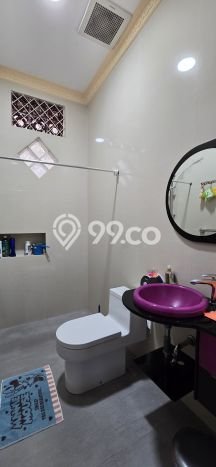 Komersial Dijual di Cibitung Bekasi dengan Luas Bangunan 400m2 Komersial Dijual di Cibitung Bekasi dengan Luas Bangunan 400m2