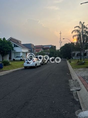 Rumah Luas Asri 3 KT Siap Pakai di Kota Wisata Bogor Rumah Luas Asri 3 KT Siap Pakai di Kota Wisata Bogor