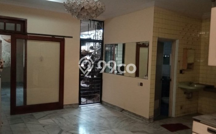 For Sale! Luxury House LT 260m2 Desain Elegan di Cipinang For Sale! Luxury House LT 260m2 Desain Elegan di Cipinang