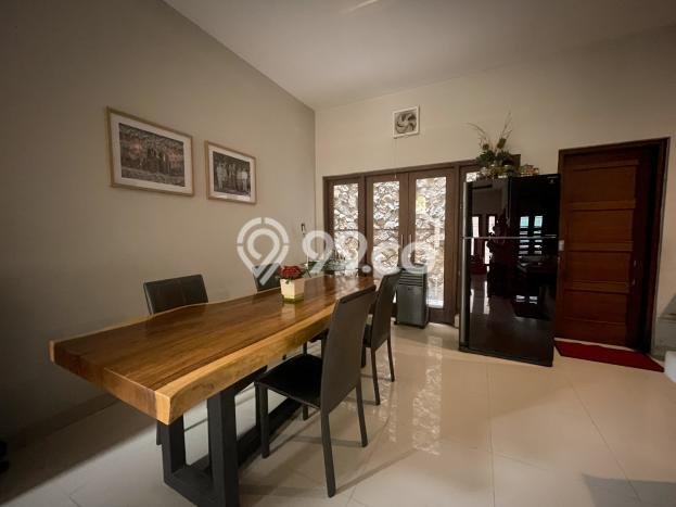 Rumah Luxury Modern Tanpa Renovasi di Caman Bekasi Rumah Luxury Modern Tanpa Renovasi di Caman Bekasi