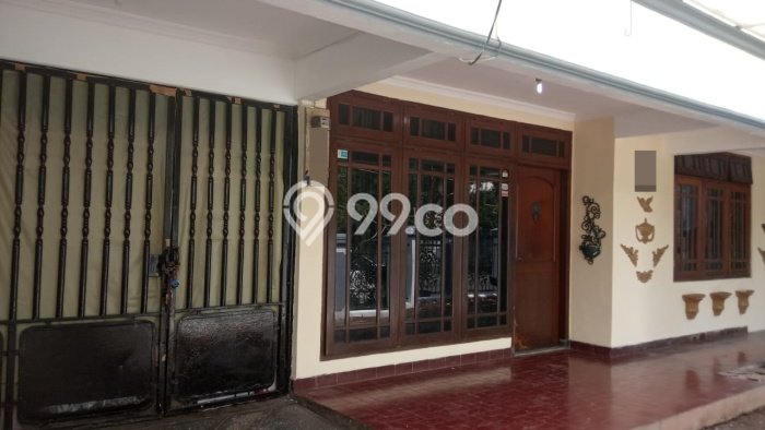 For Sale! Luxury House LT 260m2 Desain Elegan di Cipinang For Sale! Luxury House LT 260m2 Desain Elegan di Cipinang