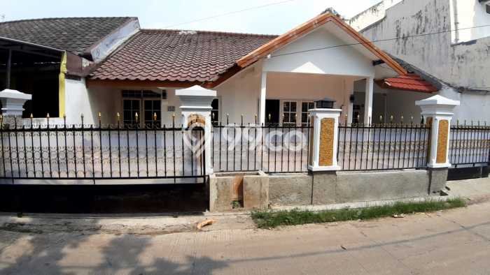 For Sale Hunian Rumah Terawat 4 Kamar di Jaka Sampurna, Bekasi For Sale Hunian Rumah Terawat 4 Kamar di Jaka Sampurna, Bekasi