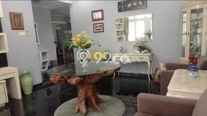 Jual Rumah Mewah Elegan Dengan View Cantik di Cibubur, Jakarta Timur Jual Rumah Mewah Elegan Dengan View Cantik di Cibubur, Jakarta Timur
